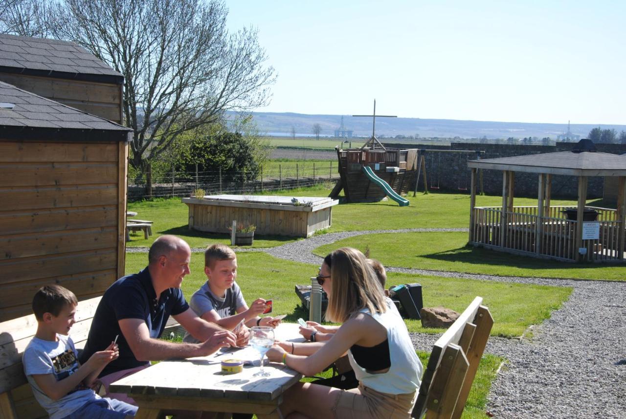 Delny Glamping And Farm Animals Hotel Invergordon Luaran gambar
